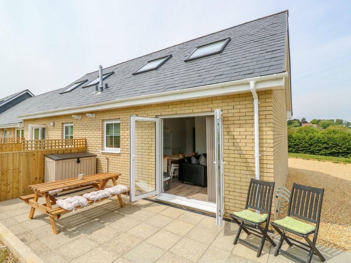 6 Yarmouth Cottages Freshwater Εξωτερικό φωτογραφία