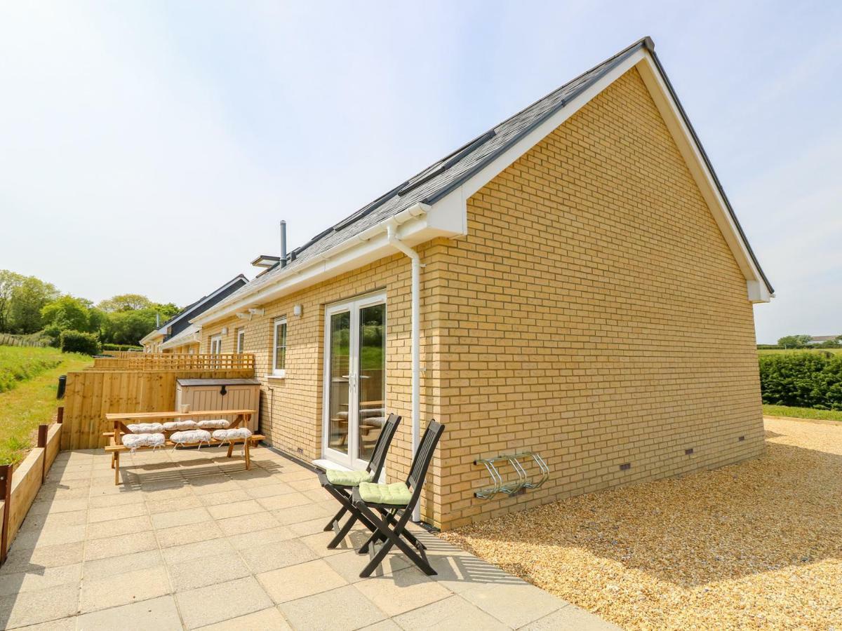 6 Yarmouth Cottages Freshwater Εξωτερικό φωτογραφία